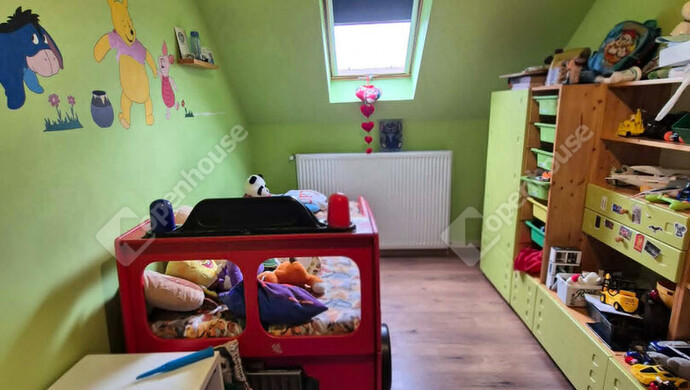 8. kép | tetőtér | Eladó Családi ház, Üllő (#181805)