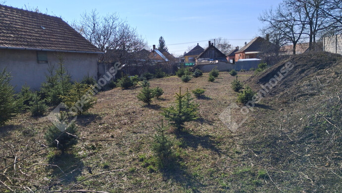 1. kép | Eladó Családi ház, Ács (#180186)