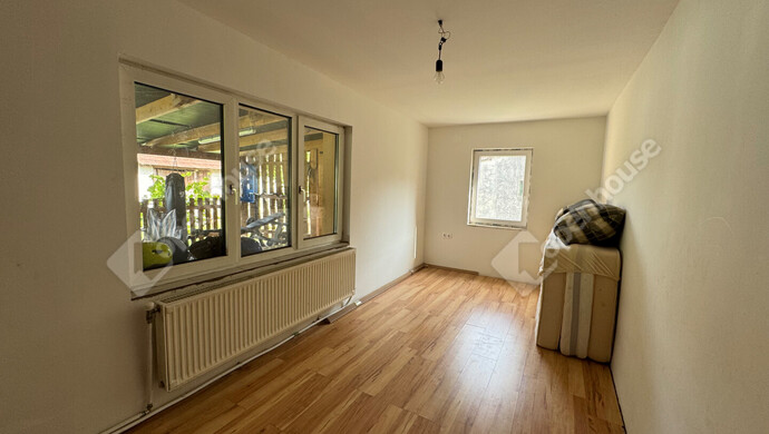 2. kép | Eladó Családi ház, Rönök (#175752)