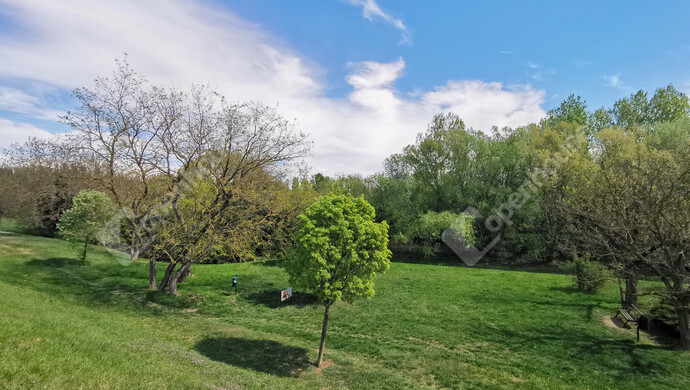 9. kép | Környezet | Eladó Társasházi lakás, Pétfürdő (#181363)