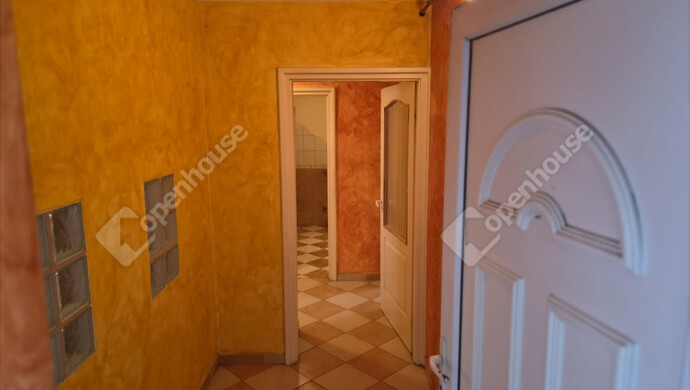 2. kép | Eladó Téglaépítésű lakás, Pápa (#184003)