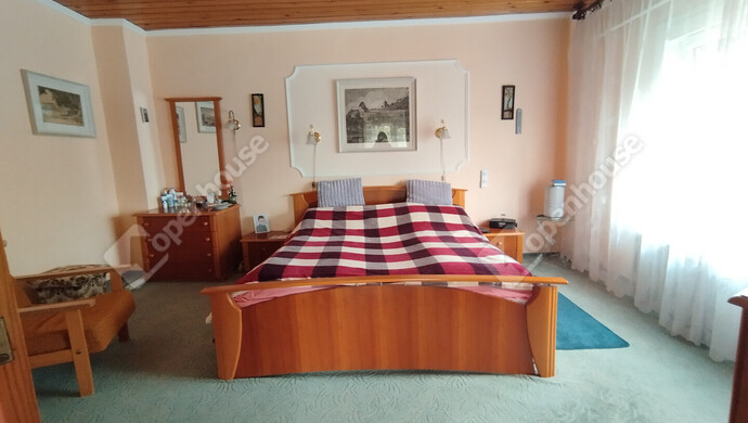 57. kép | Eladó Családi ház, Kisbér (#178396)