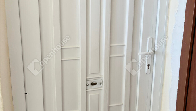 4. kép | Bejárat | Eladó Társasházi lakás, Tatabánya (#178191)