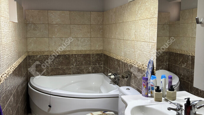 14. kép | Eladó Családi ház, Pér (#181002)