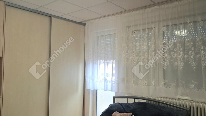 10. kép | Eladó Családi ház, Bana (#180022)