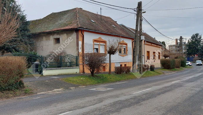 3. kép | Utcai nézet | Eladó Családi ház, Vasvár (#167886)