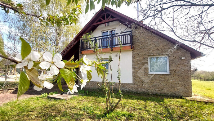 1. kép | Eladó Családi ház, Balatonszárszó (#177695)