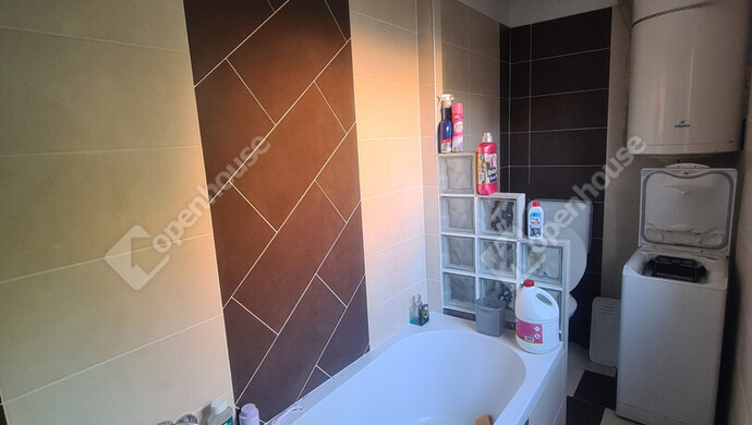 1. kép | Eladó Családi ház, Győrújbarát (#175940)