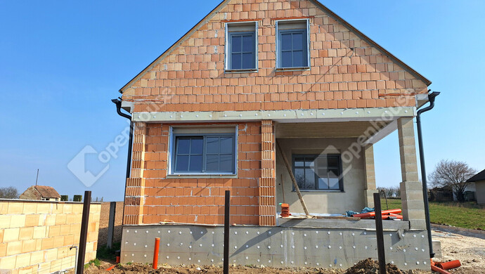 1. kép | Eladó Családi ház, Zsira (#176963)