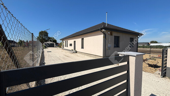 1. kép | Eladó Családi ház, Inárcs (#176886)