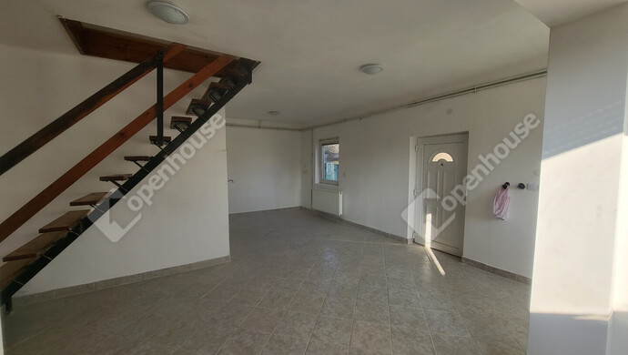 17. kép | Eladó Családi ház, Kocs (#177335)