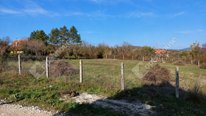 2. kép | Eladó Zárt kert, Veszprém (#183648)