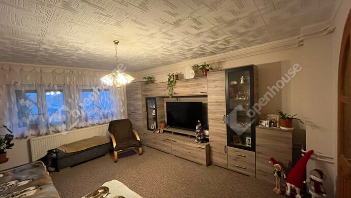 2. kép | Hátsó ház | Eladó Családi ház, Juta (#178806)