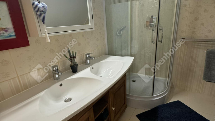 23. kép | Eladó Családi ház, Balatonkenese (#177685)