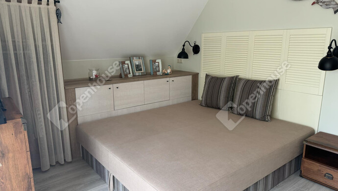 28. kép | Eladó Családi ház, Balatonkenese (#177685)