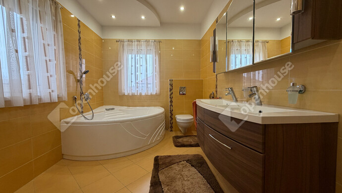 7. kép | Kiadó Családi ház, Győr (#178819)