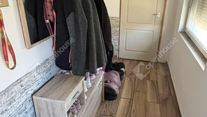 1. kép | Eladó Családi ház, Bana (#178653)