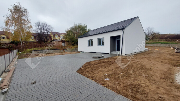 0. kép | Eladó Családi ház, Tatabánya (#165783)