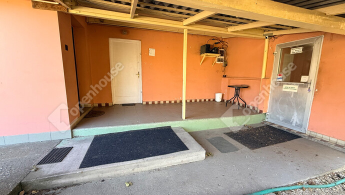 54. kép | Húsüzem | Eladó Családi ház, Pilis (#178002)