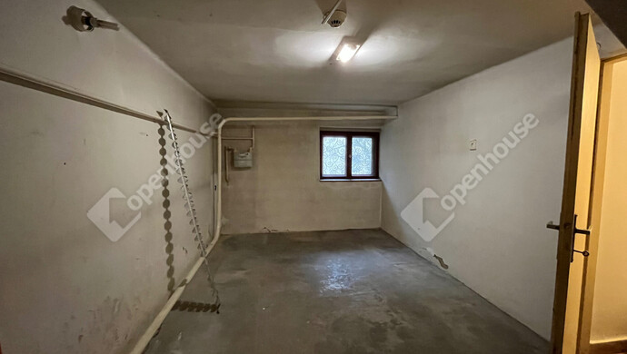 13. kép |  Földszint  Tároló 2 | Eladó Családi ház, Miskolc (#180878)