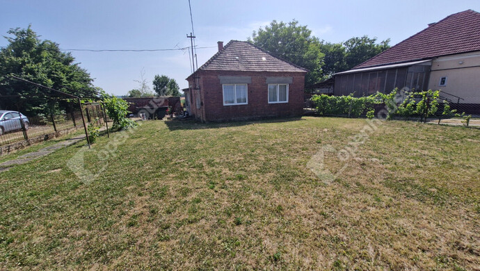 2. kép | Eladó Családi ház, Csörnyeföld (#177055)