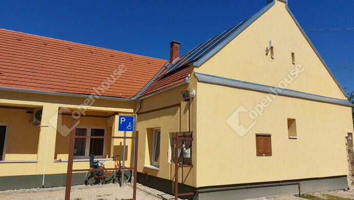 2. kép | Eladó Családi ház, Csót (#179063)