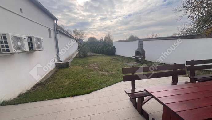 6. kép | Kiadó Ikerház, Hegykő (#178448)