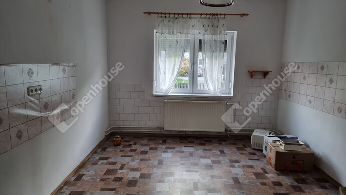 10. kép | Eladó Családi ház, Nyúl (#178303)