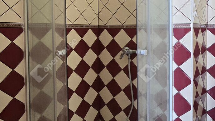 12. kép | A hálószobai fürdő | Eladó Társasházi lakás, Budapest VI. Ker. (#179612)