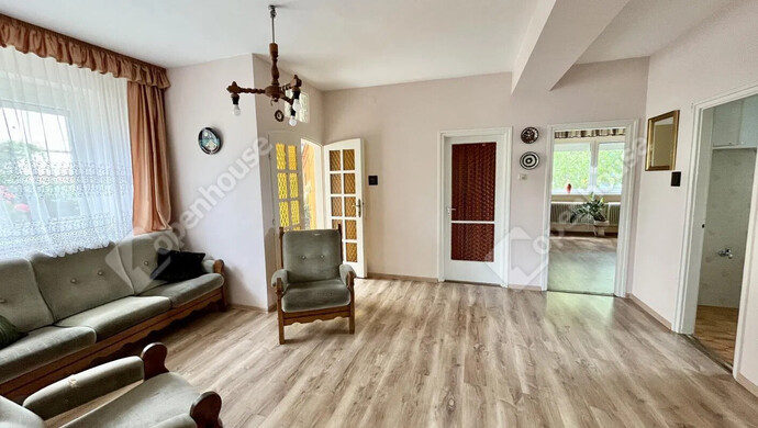 4. kép | Eladó Családi ház, Komárom (#176329)