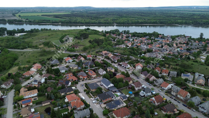 54. kép | Eladó Családi ház, Nyergesújfalu (#181660)