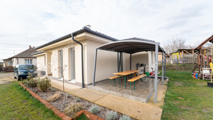 16. kép | Eladó Családi ház, Mikepércs (#180567)