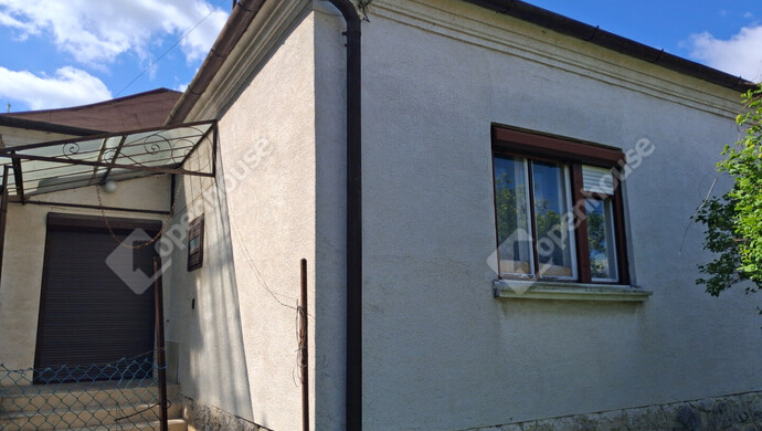 1. kép | Eladó Családi ház, Komárom (#181216)