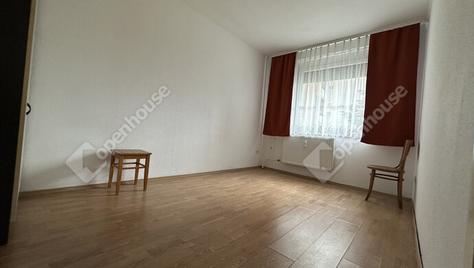 4. kép | 2 db tágas szobával | Eladó Társasházi lakás, Székesfehérvár (#179888)