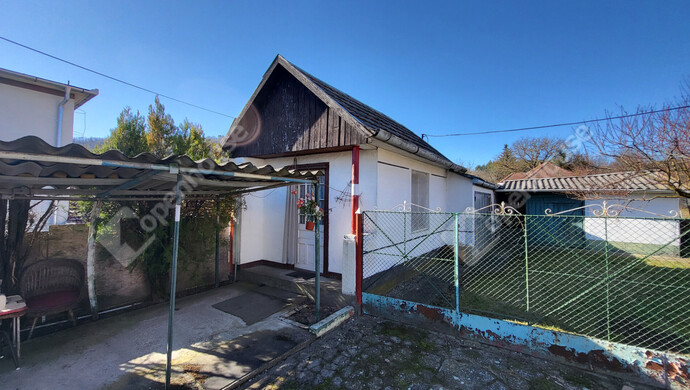 16. kép | Eladó Családi ház, Kács (#180415)