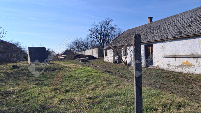 2. kép | Eladó Családi ház, Ács (#180186)