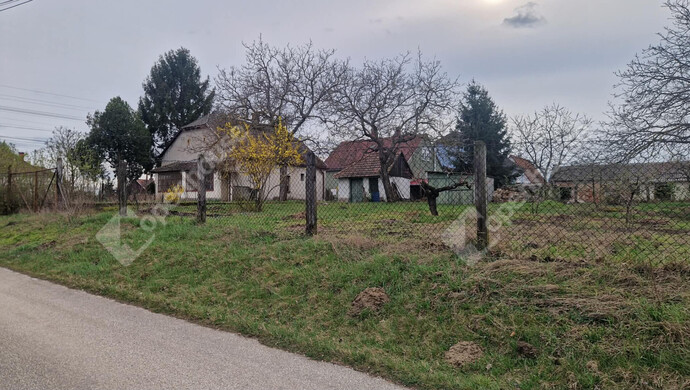 24. kép | Eladó Családi ház, Ács (#180853)