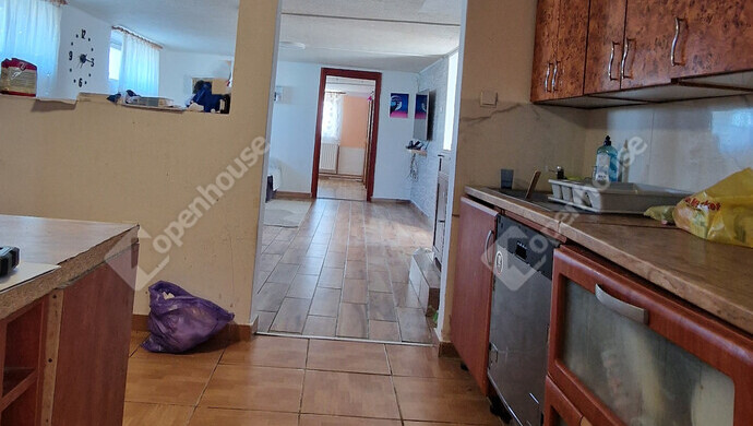 9. kép | Eladó Családi ház, Bana (#178653)