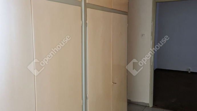 8. kép | Beépített szekrény-Folyosó | Eladó Társasházi lakás, Szeged (#164785)