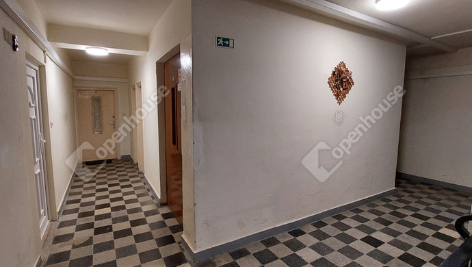 26. kép | Lépcsőház lifttel | Eladó Társasházi lakás, Zalaegerszeg (#172483)