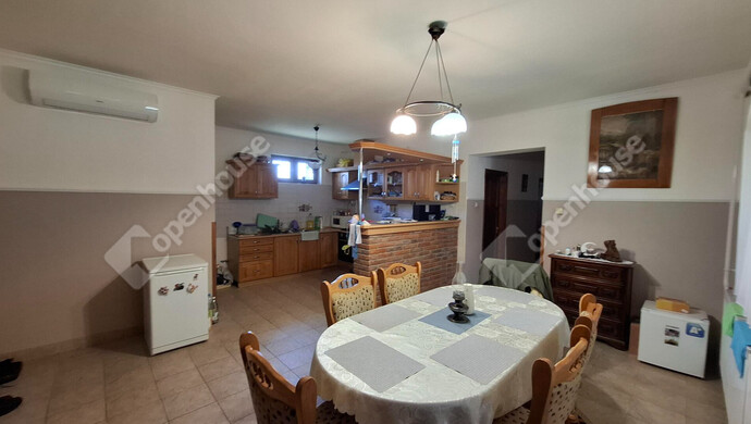 1. kép | Eladó Családi ház, Bocskaikert (#180408)