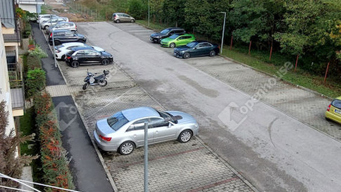 24. kép | Udvari parkoló | Eladó Társasházi lakás, Zalaegerszeg (#166459)