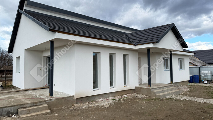 1. kép | Eladó Családi ház, Ságvár (#180081)