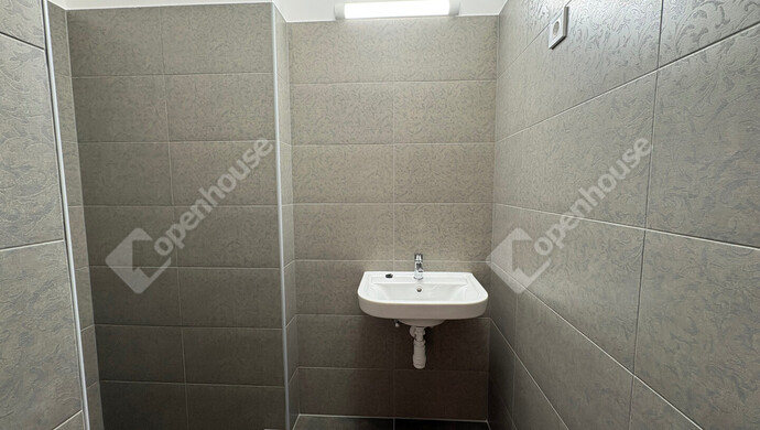 2. kép | Eladó Iroda, Debrecen (#180329)