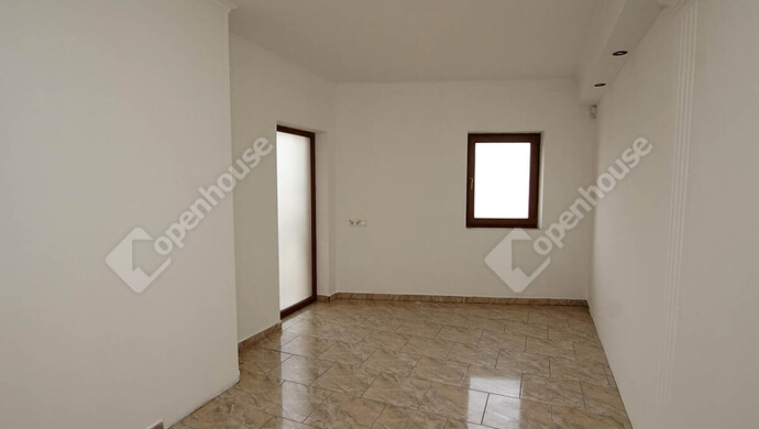 3. kép | Eladó lakás, iroda, üzlethelyiség | Eladó Társasházi lakás, Székesfehérvár (#180780)