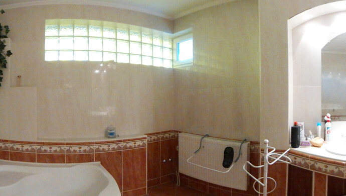10. kép | Fürdő | Eladó Családi ház, Miskolc (#177561)